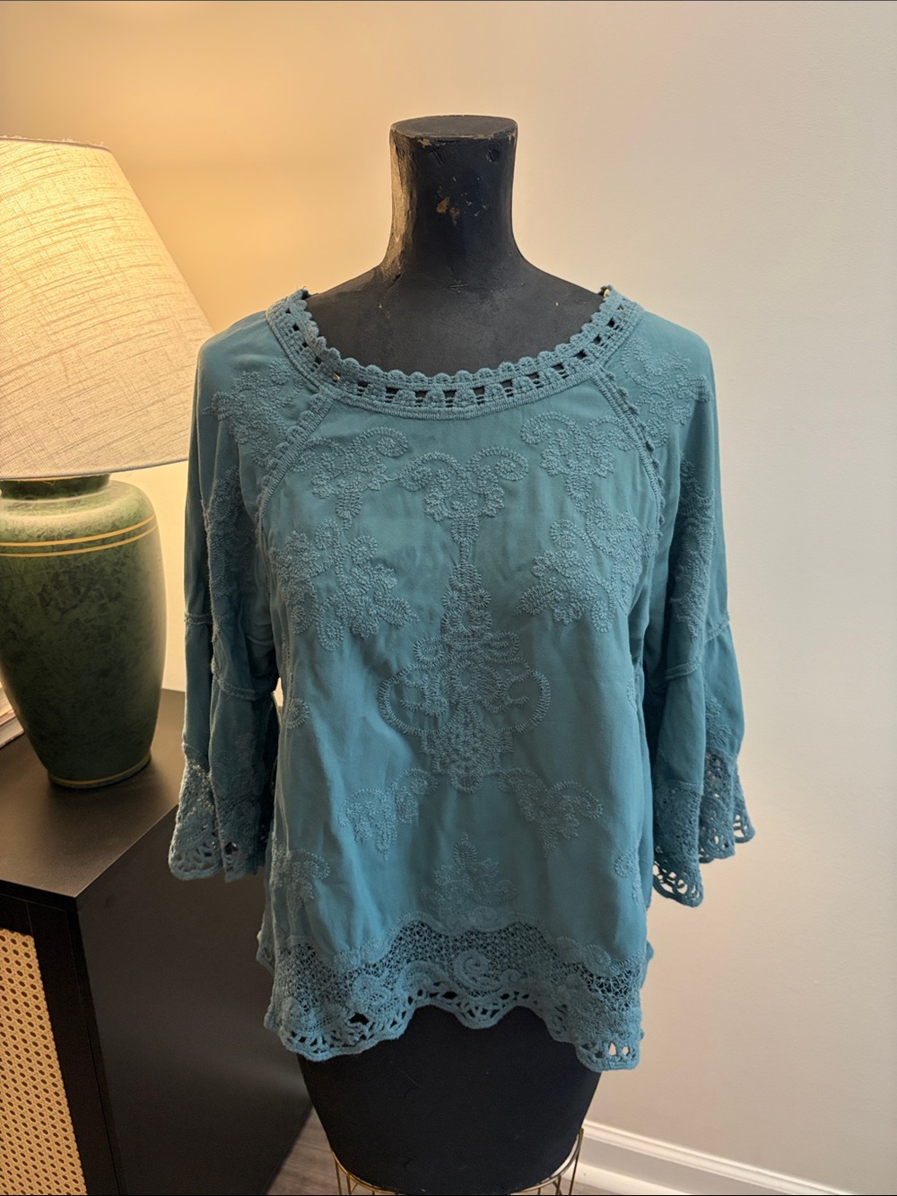 Democracy Boho Chic Teal Embroidered Crochet-Trim Blouse Size M Ren Faire